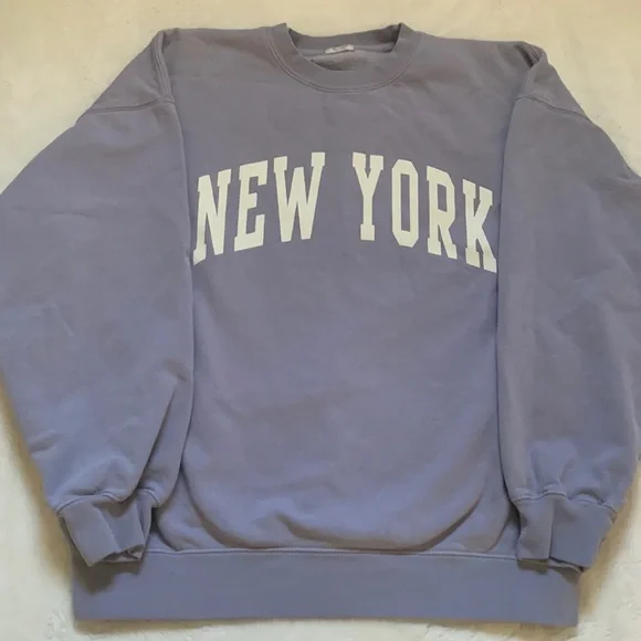 BRANDY light blue New York crew neck sweatshirt one size/ great condition